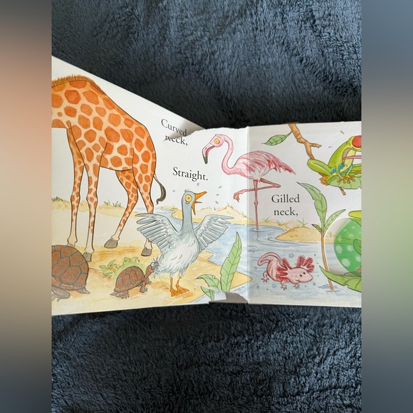 Mathew Van Fleet book with moving parts in fair used condition, has ripped pages - Picture 2 of 3